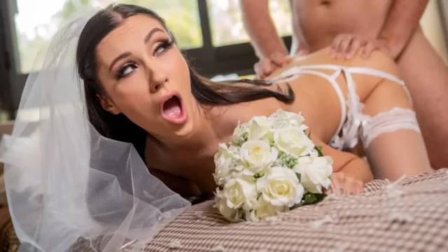 La parte más grande de la novia menor - chicas desnudas